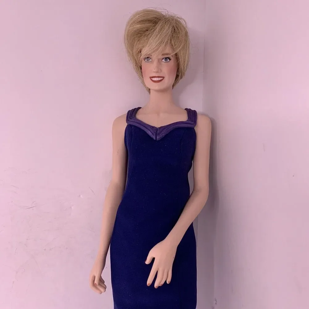 Franklin‎ Mint Diana Princess of Charm Porcelain Doll
